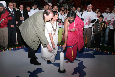 World Famous Peace Leader Breaks Guinness World Record