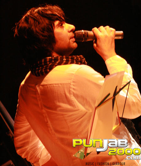 Pictures from Babbu Maan Live At Aston May 2010 