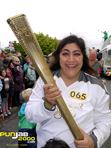Bend It Like Beckham Director Gurinder Chadha Carries Olympic Torch!