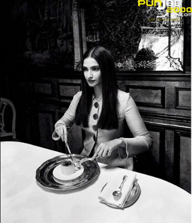 Sonam_Kapoor_Vogue_April2015_Dinner